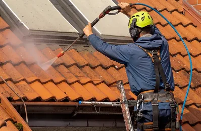 Démoussage et hydrofuge de toiture à Plainval